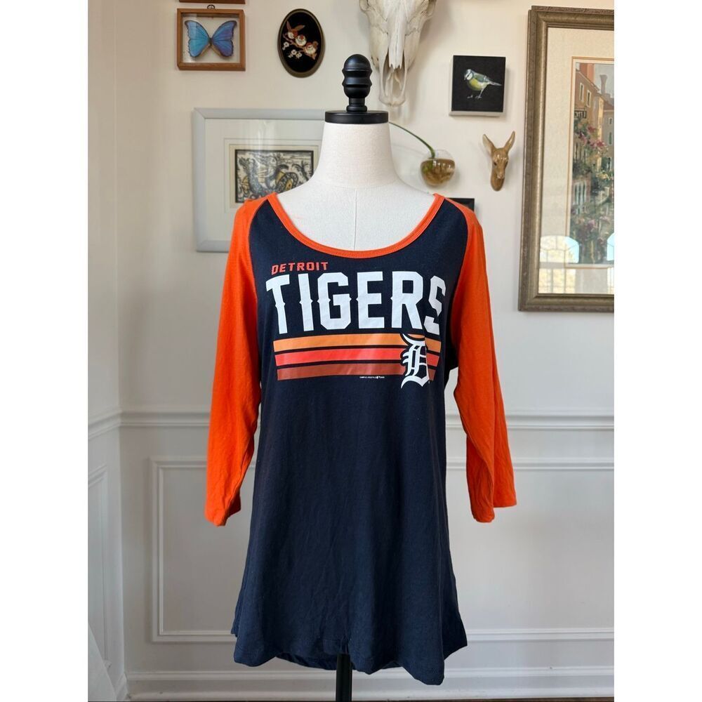MLB Detroit Tigers Raglan Sleeve Baseball Style Scoop Neck T-shirt XL